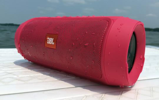 Колонка JBL Charge 2+ влагозащищенный корпус